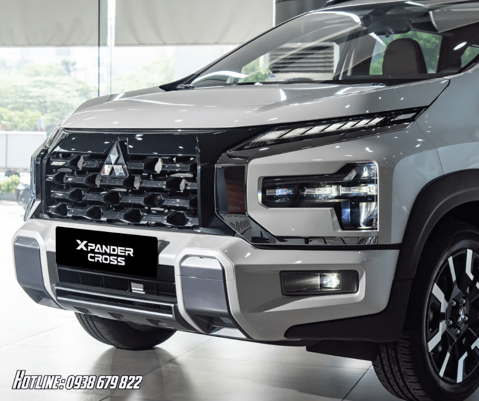 xpander cross 2026 màu trắng mặt trước